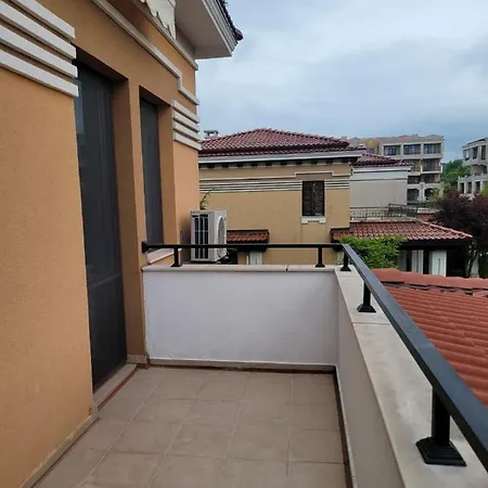 Holiday home грийнлайф *